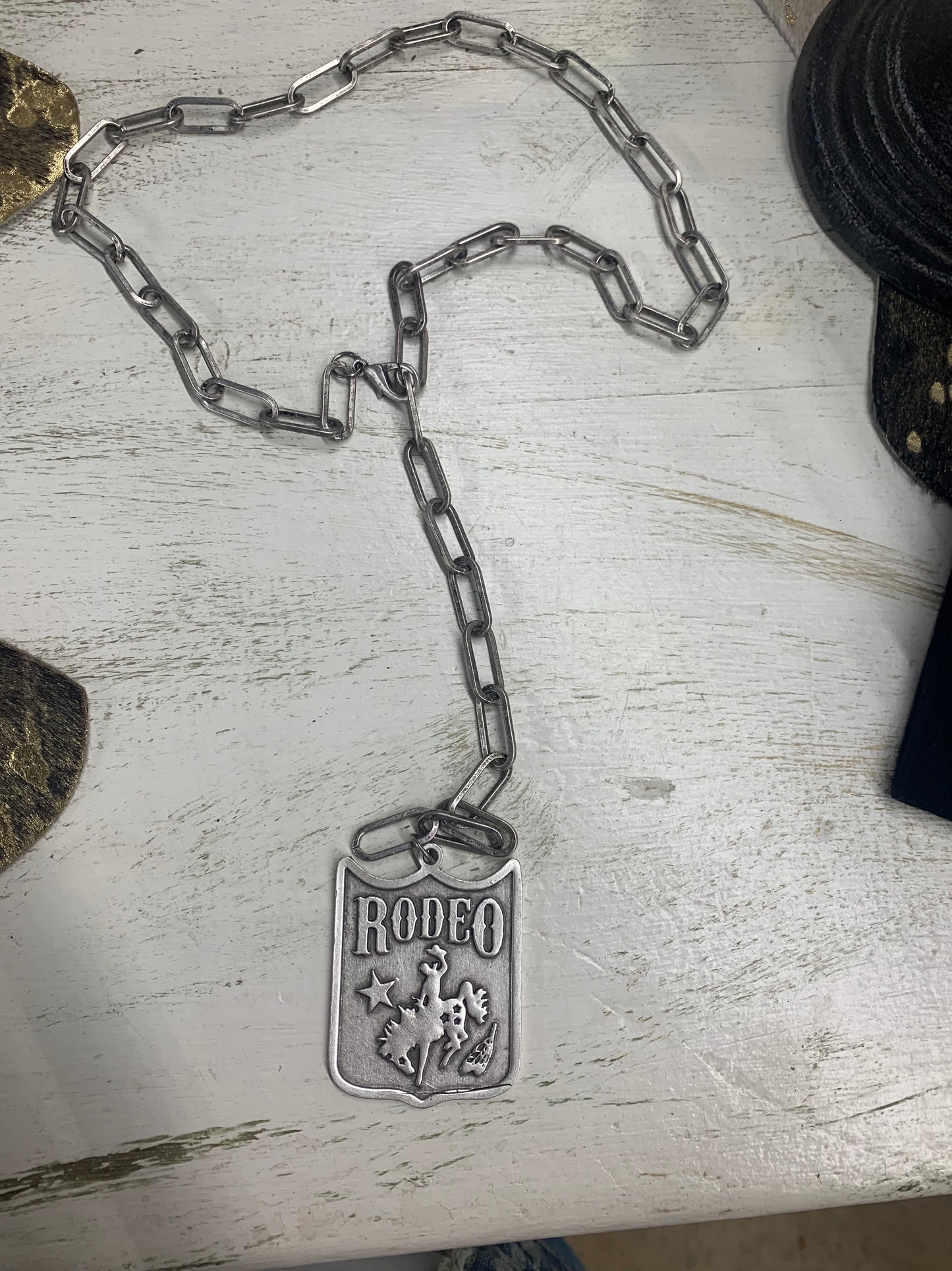 Chain Rodeo Back Number Necklace